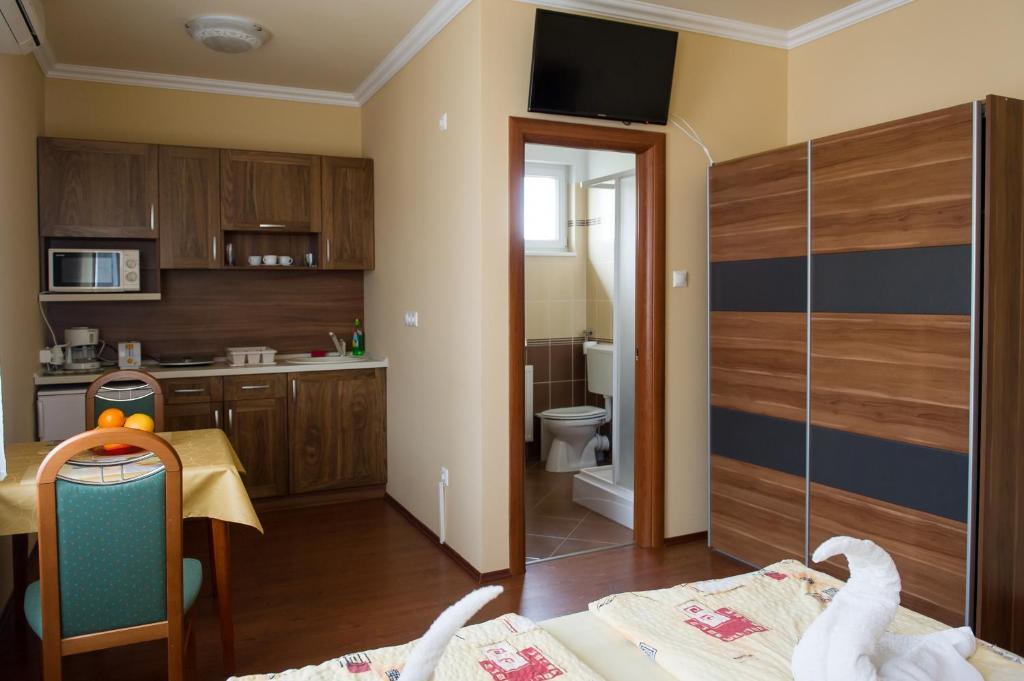 Aura Apartman Hajduszoboszlo Exterior photo